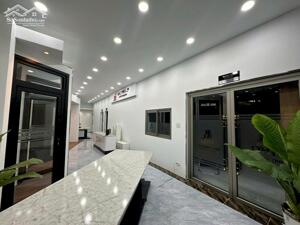 Cho thuê mặt bằng 500m² mặt tiền Lê Chí Dân, gần ngã tư Cây Me – trung tâm Thủ Dầu Một, Bình Dương