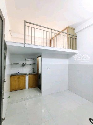 phòng bancol siêu thoáng, full nội thất cơ bản ngay lê trọng tấn