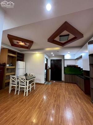 Bán căn hộ hung cư B4 Kim Liên 70m2 có 2PN , căn góc hướng mát