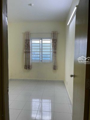 chính chủ cho thuê căn hộ hqc hóc môn (ngay chợ đầu mối nông sản hóc môn) lh: 