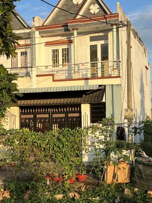 bán nhà chính chủ. 113m2. đất thổ cư shr. đường xe hơi, kcn cầu tràm long trạch-cần đước-long an