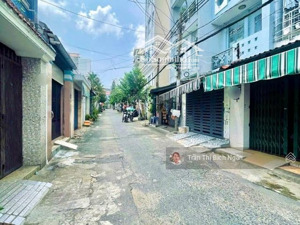 gần mặt tiền dương quảng hàm- hẻm xe hơi 5m, 99m2- chỉ 8 tỷ 99