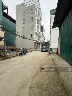 bán đất đầu tư cự khối, 2 ô tô tránh, ngõ nông, 100m2, giá nhỉnh 7 tỷ.