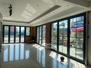 cho thuê văn phòng thang máy nhà mặt tiền vinhome marina cầu rào