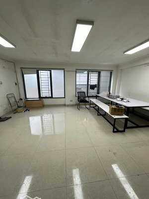 cho thuê nhà 7 tầng láng hạ, có thang máy 70 m2 giá 45 triệu 