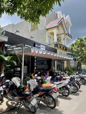 BÁN NHÀ VÀ QUÁN CAFE NGANG 8m ĐÔNG HOÀ DĨ AN THU NHẬP 30tr