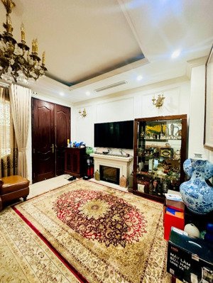 92m2 - 36.5 tỷ - chốt ngay liền kề thanh xuân - mặt tiền 6m - lốt để ô tô trọn đời - 2 thoáng