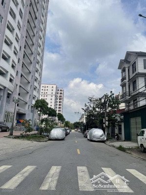 chính chủ bán 3 lô đất biệt thự, đền lừ 3, mặt tiền 8m 112m2/lô (3 lô 336m mt 24m) cạnh louis city