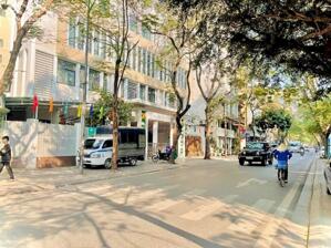 BÁN NHÀ CHÍNH CHỦ CẠNH PHỐ PHAN ĐÌNH PHÙNG BA ĐÌNH 40M 5 TẦNG MT 4M Ở LUÔN GIÁ RẺ NHẤT