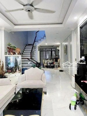 thanh lý nhà giá chỉ 3tỷ690 tại p. tăng nhơn phú a, quận 9 gần nhà máy samsung khu công nghệ cao