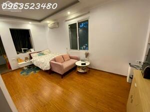 Cho thuê phòng 38m2 Kim Liên gần Vincom, trường đh y, ngân hàng... 5,5tr/tháng
