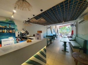cho thuê mặt tiền tầng trệt nhà 361a phạm ngũ lão, quận 1. dtsd: 50m2