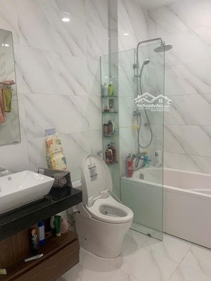 nhà đẹp khu ngọc trai (vinhome marina) - 90 m2 - 4,5 tầng - thang máy hoàn thiện nội thất nhập khẩu