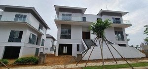 chính chủ gửi bán biệt thự xanh villas khu c 100% ảnh thật. xem nhà 24/7: 