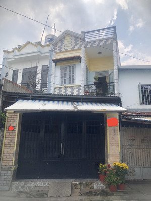 cơ hội vàng. nhà mặt tiền gần trường mầm non mỹ huề đang làm. tiềm năng tăng giá mạnh