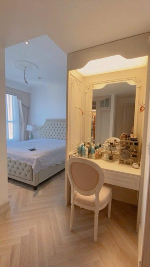 cho thuê 2pn 2wc 95m2 tại the tresor, q4, full nội thất xinh, giá 27,5 triệu. lh: 