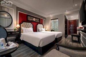 Chính chủ cần bán tòa Căn Hộ Dịch vụ cao cấp phố Võ Chí Công Xuân La Lạc Long Quân Tây Hồ dt 268 m2 giá 140 tỷ