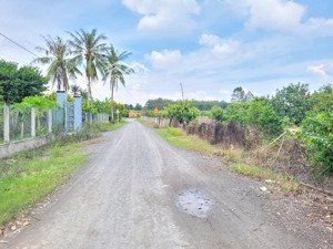 5x60m đất có thổ cư. đường 8m thông. gần trường học. 450tr