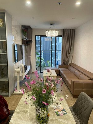 căn hộ cao cấp 2pn, 2vs mới nhận nhà, dt 63m2, phân khu pavilon ocean park gia lâm, giá 10 triệu/th