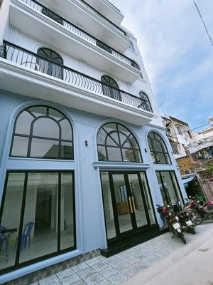 chính chủ cần bán nhà riêng cách nguyễn ảnh thủ 30m, khu buôn bán sầm uất