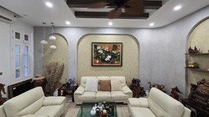 chính chủ bán bt kđt ciputra - 180m2 x 3t - nội thất cao cấp - bảo vệ 24/24 - giá rẻ nhất khu 71 tỷ