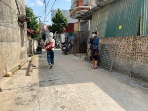 đất thường lệ chỉ 2,x tỷ đường ô tô tận đất full thổ cư