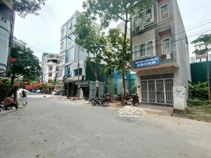 chủ nhà đi mỹ cho thuê liền kề bún dọc 1, kđt văn khê dt 50m2 mt 5m 5 tầng, để lại full đồ giá 17tr