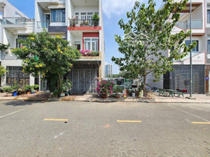 đất kdc phú hồng thịnh 10, phường bình an tp dĩ an