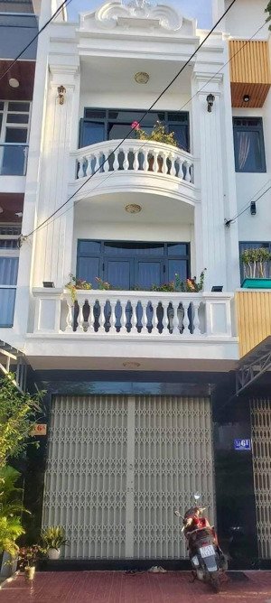 bán nhanh nhà mặt tiền trần tự khánh, quy nhơn. gần cầu lê thanh nghị. gần sông hà thanh.