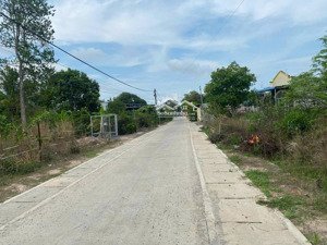 bán lỗ đất thổ nhà vườn nhơn trạch, đường bê tông 6m, giá rẻ 3,4ty/400m, sr chính chủ. gọi ngay 24h