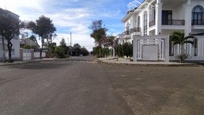 bán lô góc 2 mặt tiền lô 90, dt 15x22.5m full thổ cư giá 9,5 tỷ