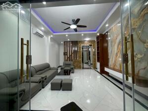 BÁN NHÀ QUẬN CẦU GIẤY - 6 TẦNG - THANG - FULL NỘI THẤT