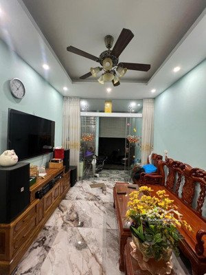 chính chủ bán nhà 5 tầng đại linh, trung văn, nam từ liêm, hà nội