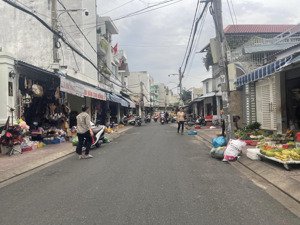 bán nhà ngay chợ mt trần bình trọng - vị trí gần biển nhiều tiện ích - tp vũng tàu