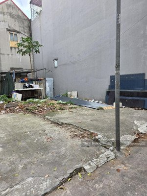 bán gấp đất sài đồng 48m mặt tiền 4,15m trước nhà 2 oto tránh thông chỉ 10.8 tỷ