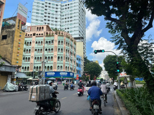 hiếm quá hiếm - mt sư vạn hạnh, q10 - (5,5 x 13m) - kc: 7 tầng tm - hđt: 60tr/tháng - giá 19,5 tỷ