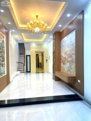 Duy nhất 1 căn Quan Nhân 10m ra phố Thang Máy xịn ngõ to thông gần trường chợ 6T 40m2 11.8 tỷ