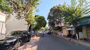 Bán đất đường Trương Hán Siêu, Phước Long , Nha Trang. Đường 13m, ngang 8.5m. Giá bán: 7.5 Tỷ