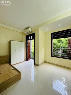 Cho thuê phòng kđt Xa La full đồ vskk, ban công, không chung chủ