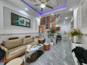 chính chủ cần bán nhanh trong tuần nhà 80m2, 3 tầng, khuông việt, tân phú. 6,99 tỷ