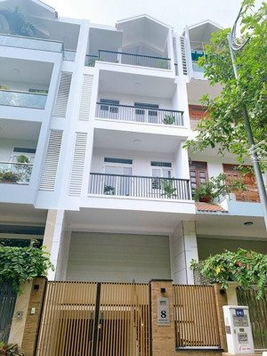 cho thuê nhà nguyên hồng ngay trường tiểu học nam thành công 55m2 x 4 tầng có 5 pn giá 17tr