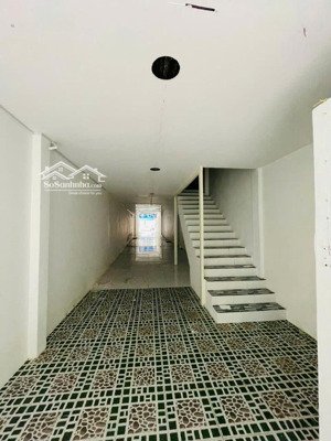 cho thuê nhà góc 2 mặt tiền tô hiến thành, quận 10 dt 4x40m, trệt lửng sàn suốt giá 57tr tl