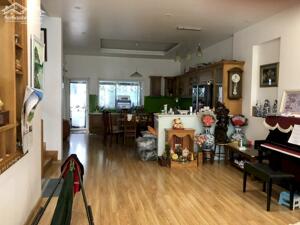 Cần bán gấp biệt thự Villa Park, 8x17 1 trệt 2 lầu full nội thất, sổ hồng cá nhân, giá chỉ 19 tỷ TL, Lh: 0388668882 gặp Tâm ( zalo )