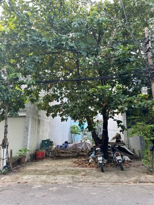 cần bán lô đất biệt thự trung tâm liên chiểu đường phạm đình hổ gần chợ, trường, cách biển 100m
