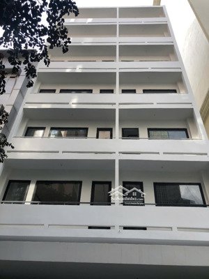 chính chủ bán gấp khách sạn 35b nguyễn trung trực, bến thành, quận 1.shr