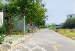 cần bán gấp miếng đất 600tr 90m2 đường dương đình cúc, liên hệ 