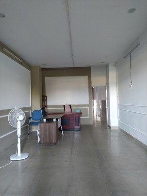 cho thuê văn phòng / kho tòa nguyễn tri phương gần sân bay 40m2/45m2 giá 3/5 triệu.