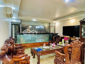 bán gấp nhà phố đồng bát, nguyễn hoàng. phân lô, ô tô đỗ cửa. giá nhỉnh 30 tỷ - lh: 