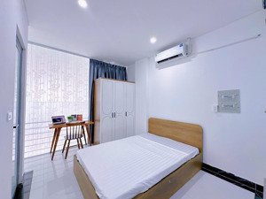 cho thuê gấp phòng đầy đủ nt 30m2, 5,5 triệu cạnh phố đi bộ người nhật khu trung tâm sài gòn