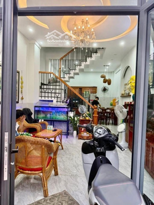 chính chù bán gấp nhà đường bạch đằng phường 2 quận tân bình,dt: 44,5m2/ 4.550 tỷ,shr,hxh